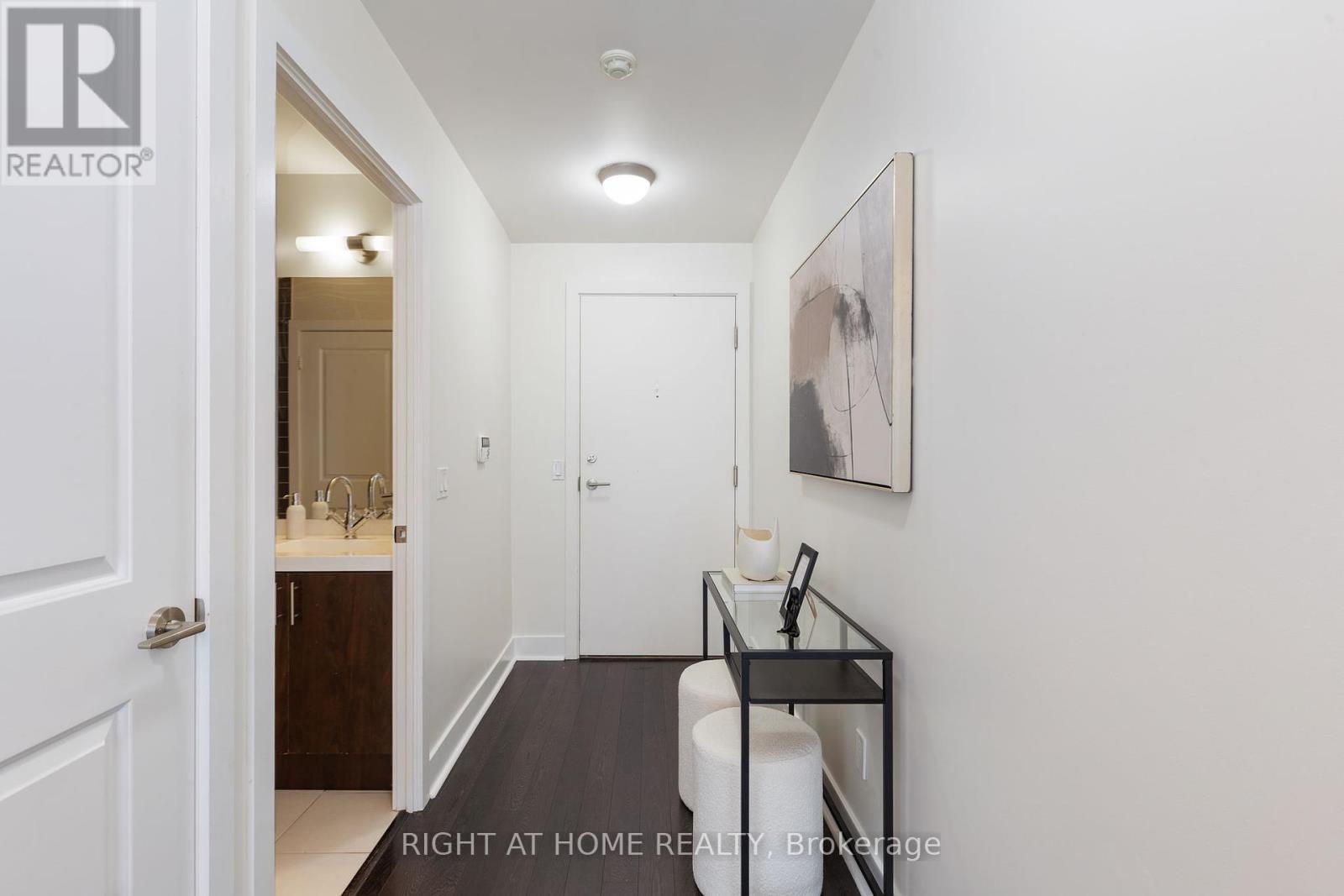 732 - 90 Stadium Road, Toronto, Ontario  M5V 3W5 - Photo 3 - C12464565
