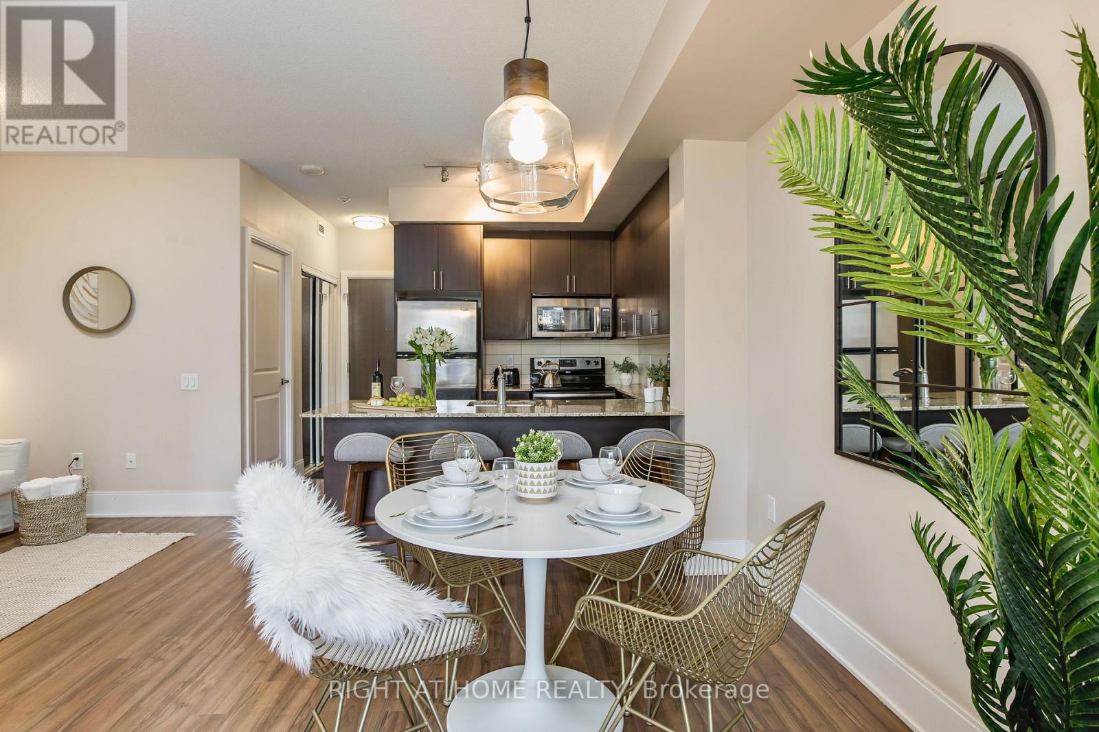 417 - 560 Front Street W, Toronto, Ontario  M5V 1C1 - Photo 6 - C12464569