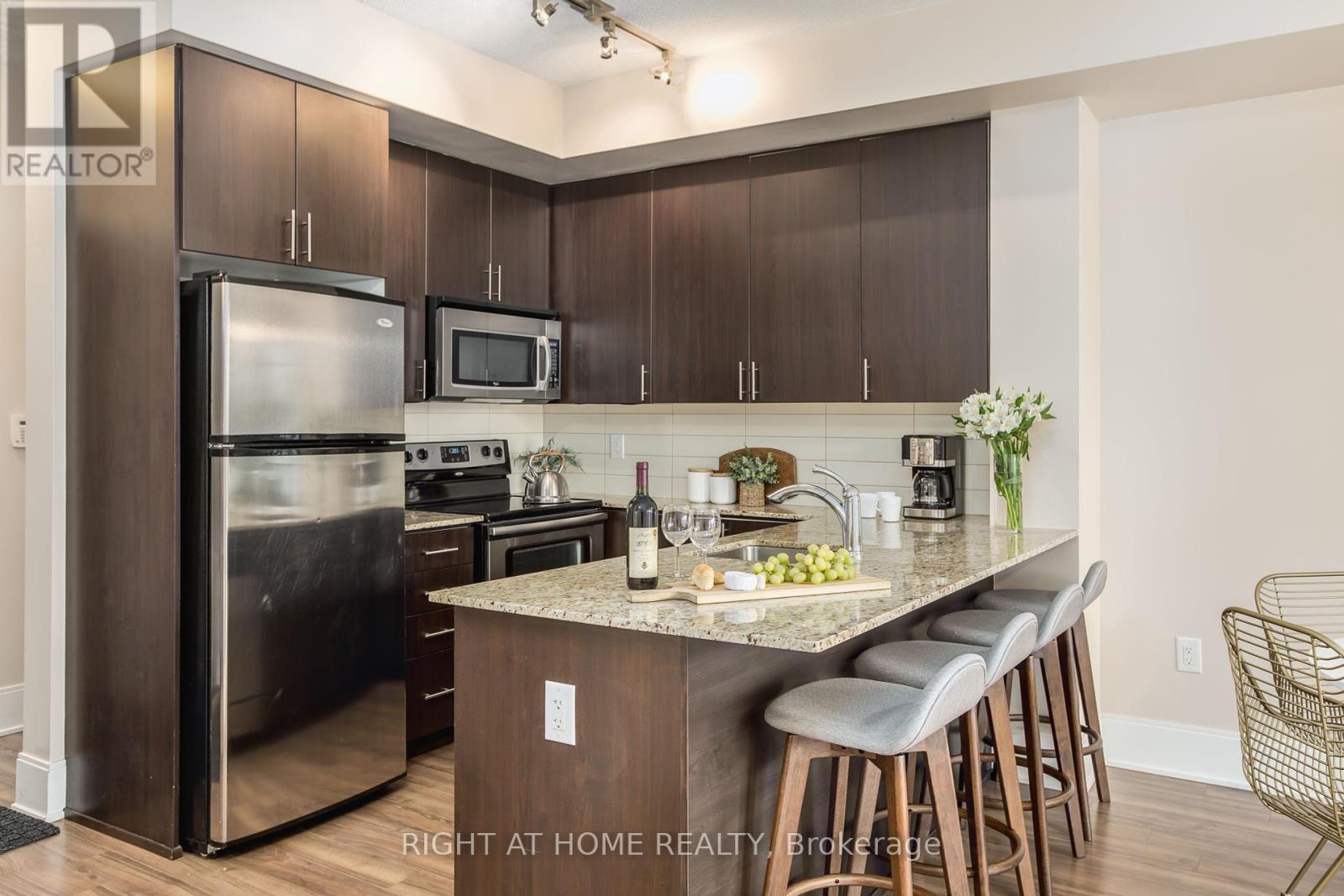 417 - 560 Front Street W, Toronto, Ontario  M5V 1C1 - Photo 9 - C12464569