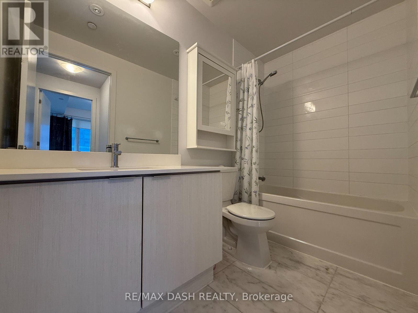 621 - 50 Bruyeres Mews, Toronto, Ontario  M5V 0H8 - Photo 24 - C12464584
