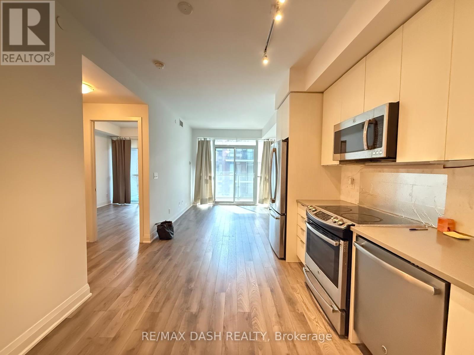 621 - 50 Bruyeres Mews, Toronto, Ontario  M5V 0H8 - Photo 6 - C12464584