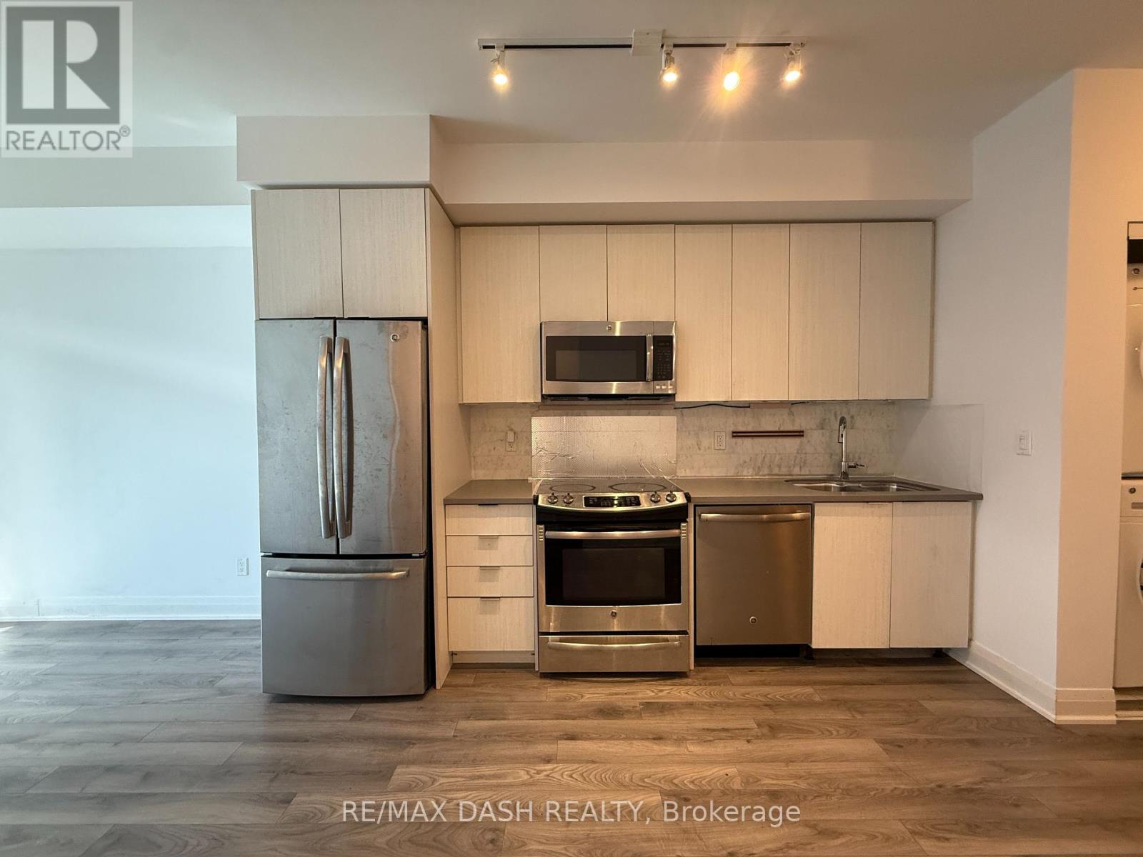 621 - 50 Bruyeres Mews, Toronto, Ontario  M5V 0H8 - Photo 7 - C12464584