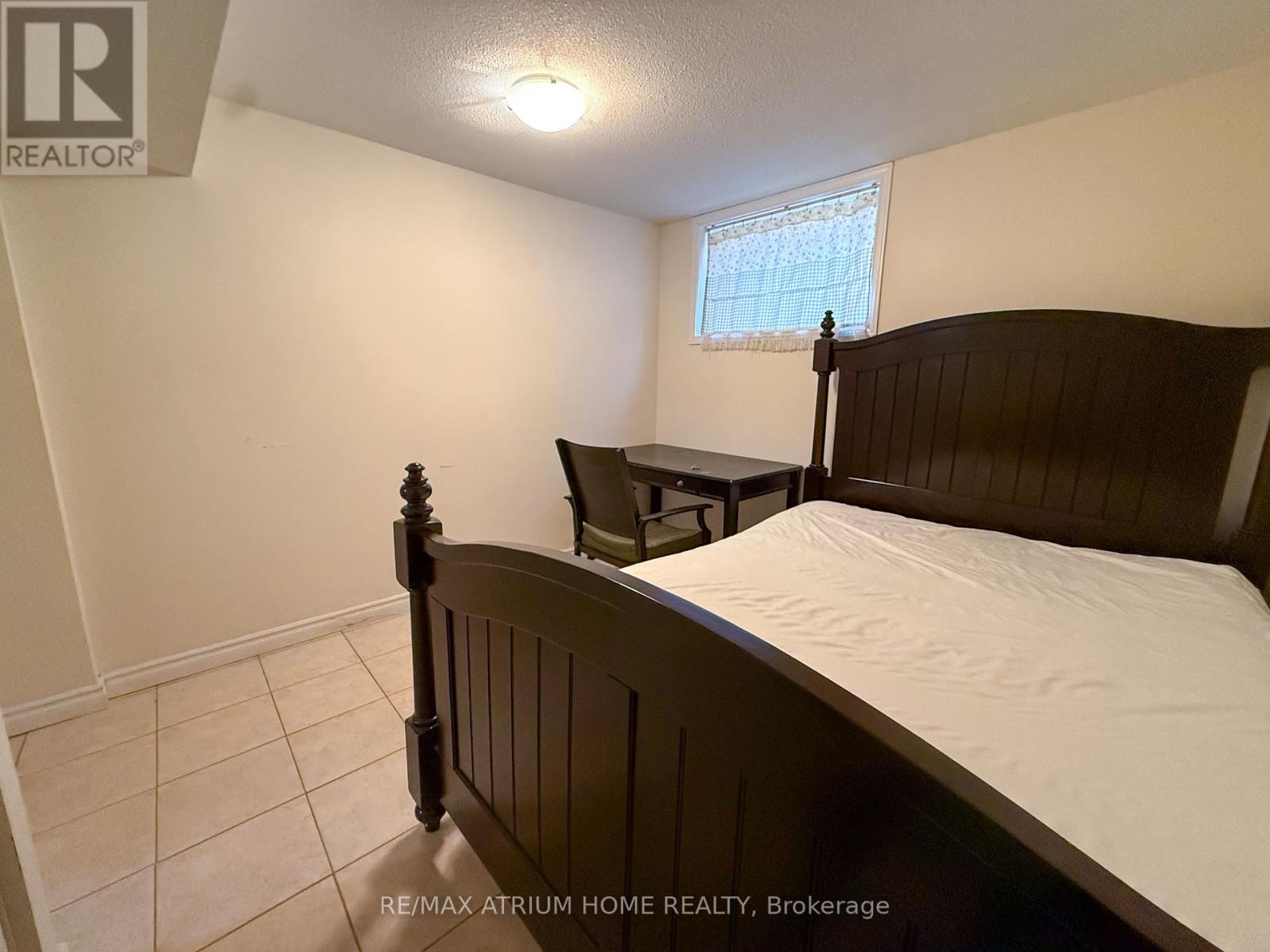 Room 2 - 42 Fairchild Avenue, Toronto, Ontario  M2M 1T7 - Photo 6 - C12464598