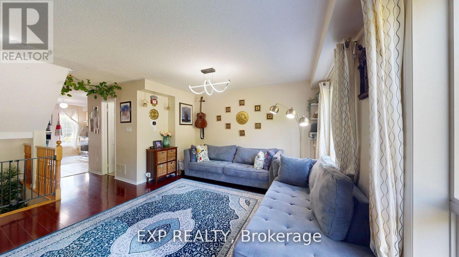 96 Conn Smythe Drive, Toronto, Ontario  M1J 3P5 - Photo 2 - E12464510