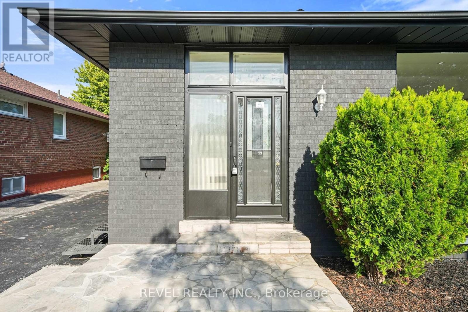 63 Crosland Drive, Toronto, Ontario  M1R 4M9 - Photo 6 - E12464524