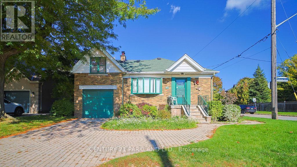 22 PARKVIEW HILL CRESCENT, Toronto, Ontario