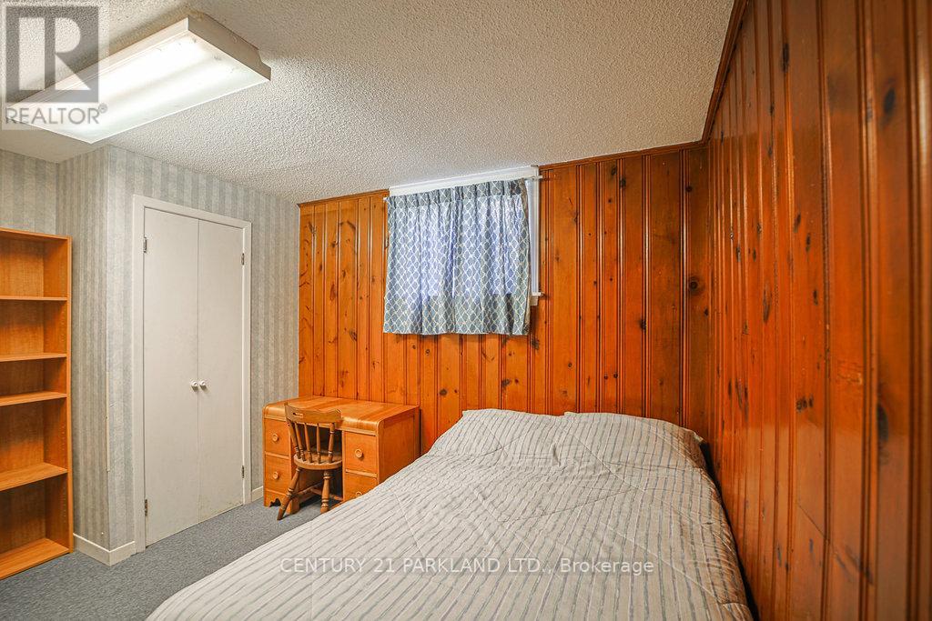 22 Parkview Hill Crescent, Toronto, Ontario  M4B 1P7 - Photo 26 - E12464562