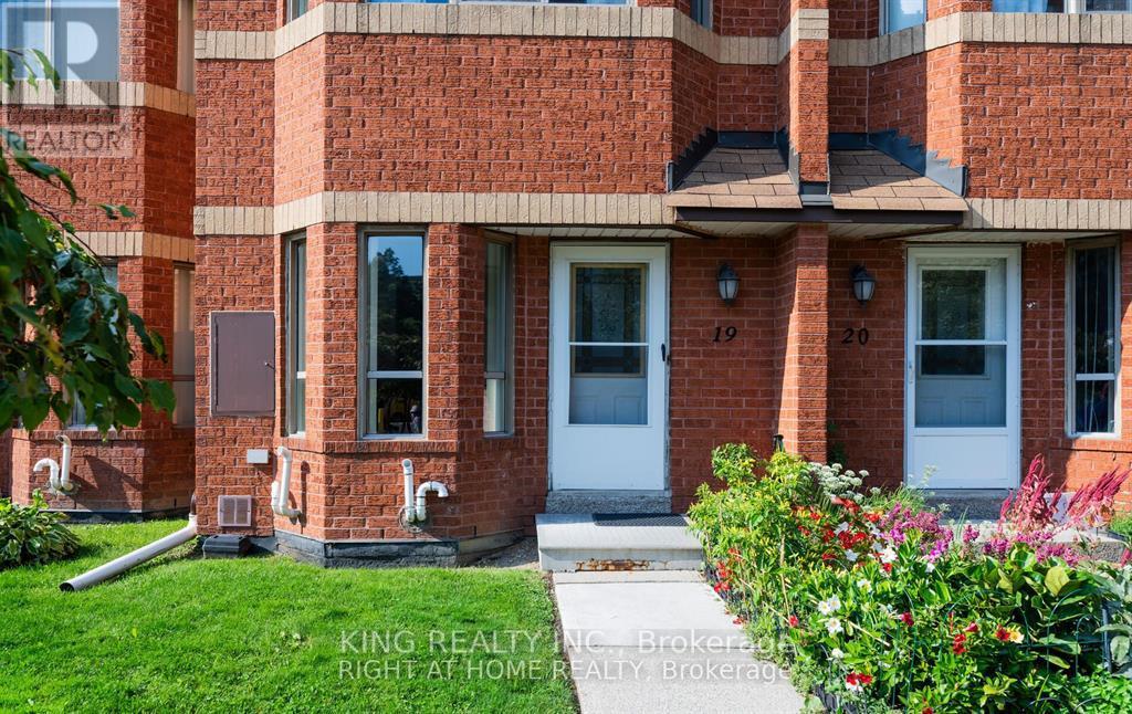 19 - 2472 Eglinton Avenue E, Toronto, Ontario  M1K 5J9 - Photo 2 - E12464567