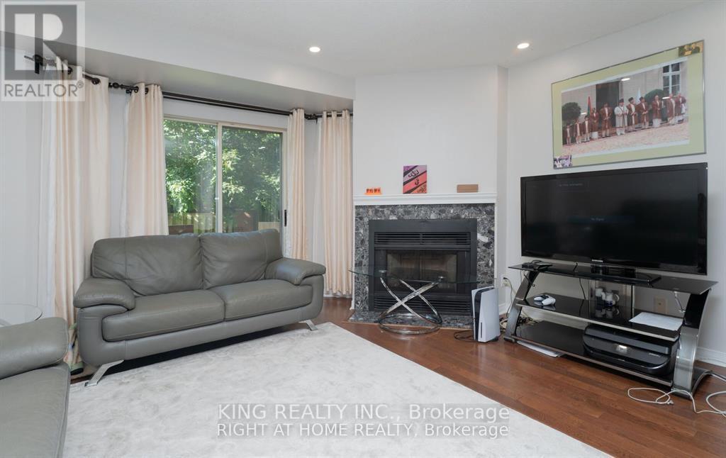 19 - 2472 Eglinton Avenue E, Toronto, Ontario  M1K 5J9 - Photo 6 - E12464567