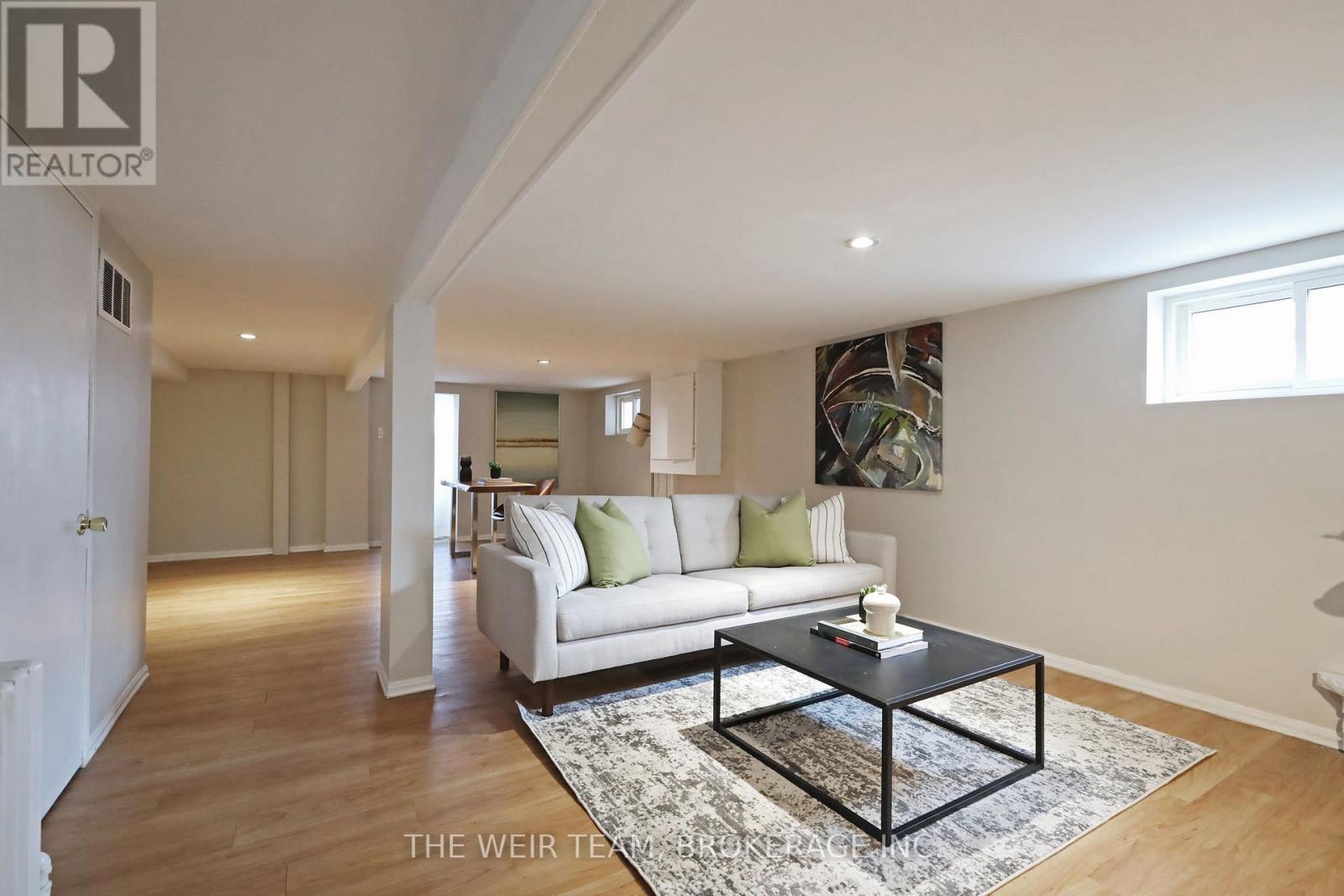 157 Mortimer Avenue, Toronto, Ontario  M4J 2C4 - Photo 31 - E12464579