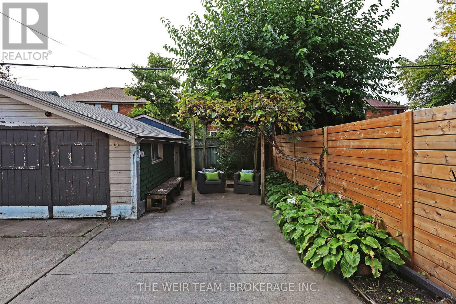 157 Mortimer Avenue, Toronto, Ontario  M4J 2C4 - Photo 43 - E12464579