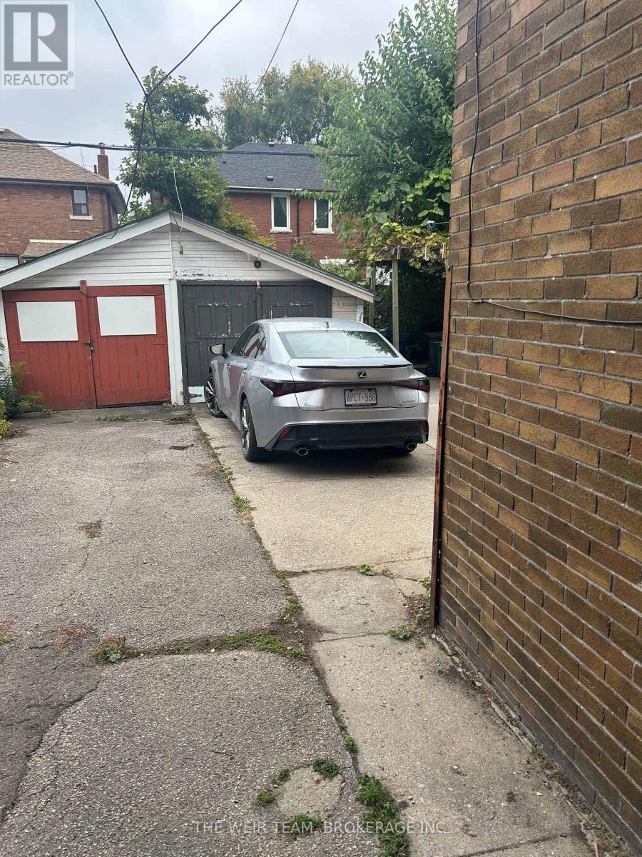 157 Mortimer Avenue, Toronto, Ontario  M4J 2C4 - Photo 47 - E12464579