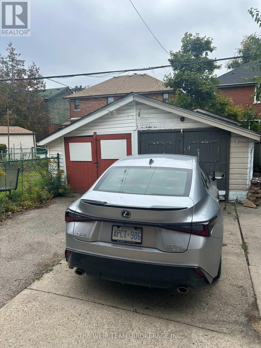 157 Mortimer Avenue, Toronto, Ontario  M4J 2C4 - Photo 48 - E12464579