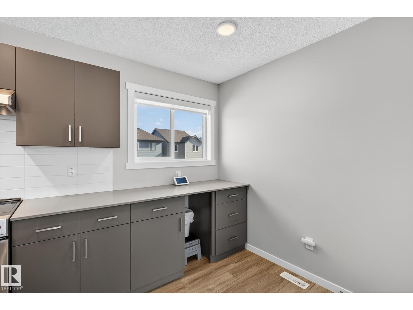 1089 Cy Becker Rd Nw, Edmonton, Alberta  T5Y 4B7 - Photo 13 - E4462247
