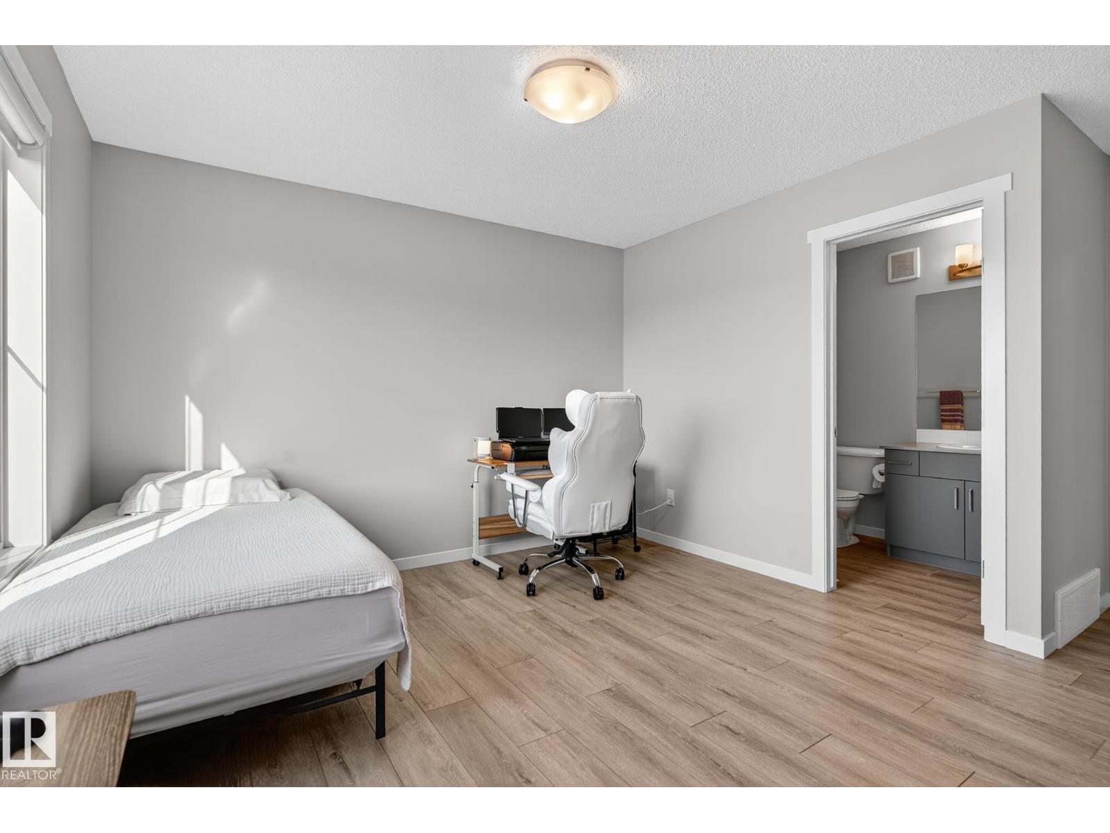 1089 Cy Becker Rd Nw, Edmonton, Alberta  T5Y 4B7 - Photo 18 - E4462247
