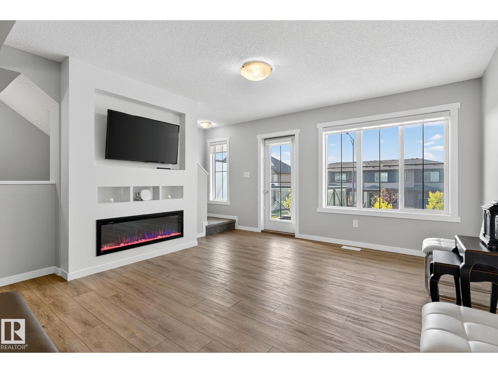 1089 Cy Becker Rd Nw, Edmonton, Alberta  T5Y 4B7 - Photo 5 - E4462247