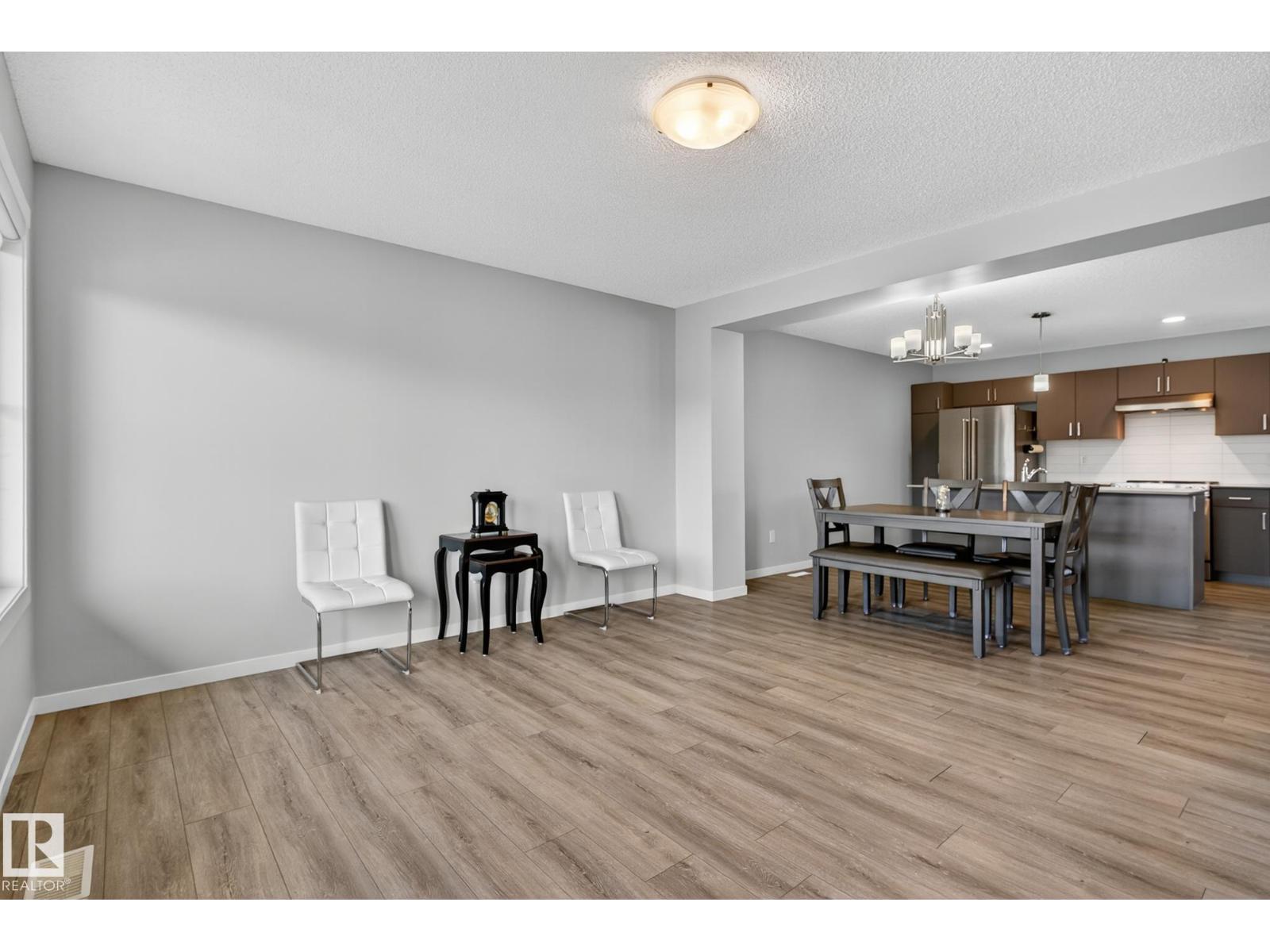 1089 Cy Becker Rd Nw, Edmonton, Alberta  T5Y 4B7 - Photo 7 - E4462247
