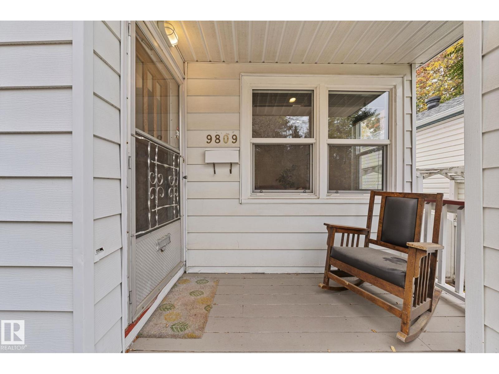 9809 83 Av Nw, Edmonton, Alberta  T6E 2B8 - Photo 3 - E4462248