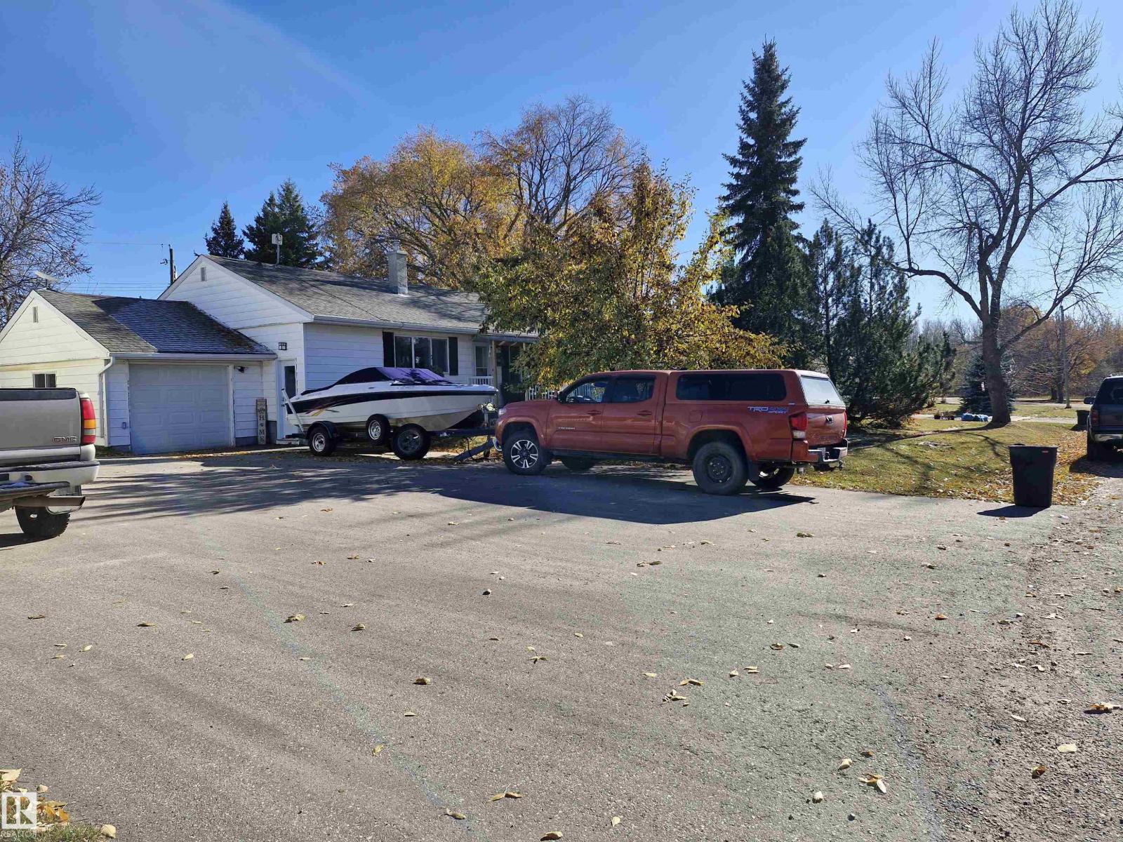4818 32 St, Rural Wetaskiwin County, Alberta  T0C 2V0 - Photo 3 - E4462249