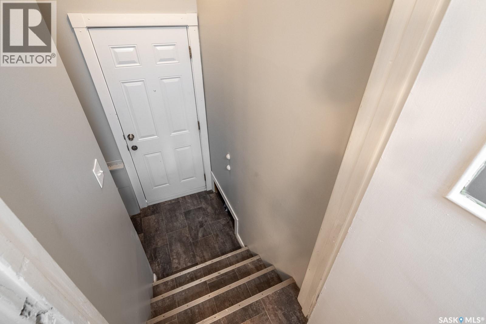 1321 Victoria Avenue, Regina, Saskatchewan  S4P 0P2 - Photo 12 - SK020949