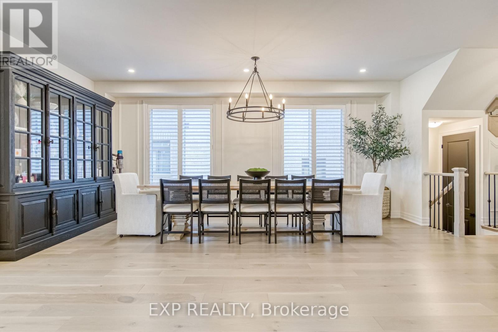42 MEADOW VISTA CRESCENT, East Gwillimbury, Ontario
