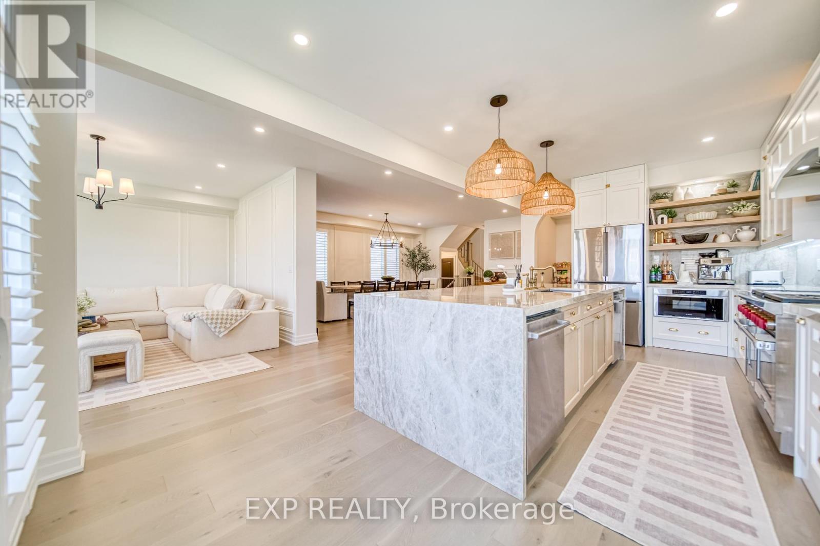 42 Meadow Vista Crescent, East Gwillimbury, Ontario  L9N 0T4 - Photo 14 - N12464533