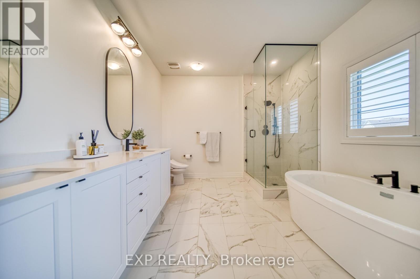 42 Meadow Vista Crescent, East Gwillimbury, Ontario  L9N 0T4 - Photo 27 - N12464533