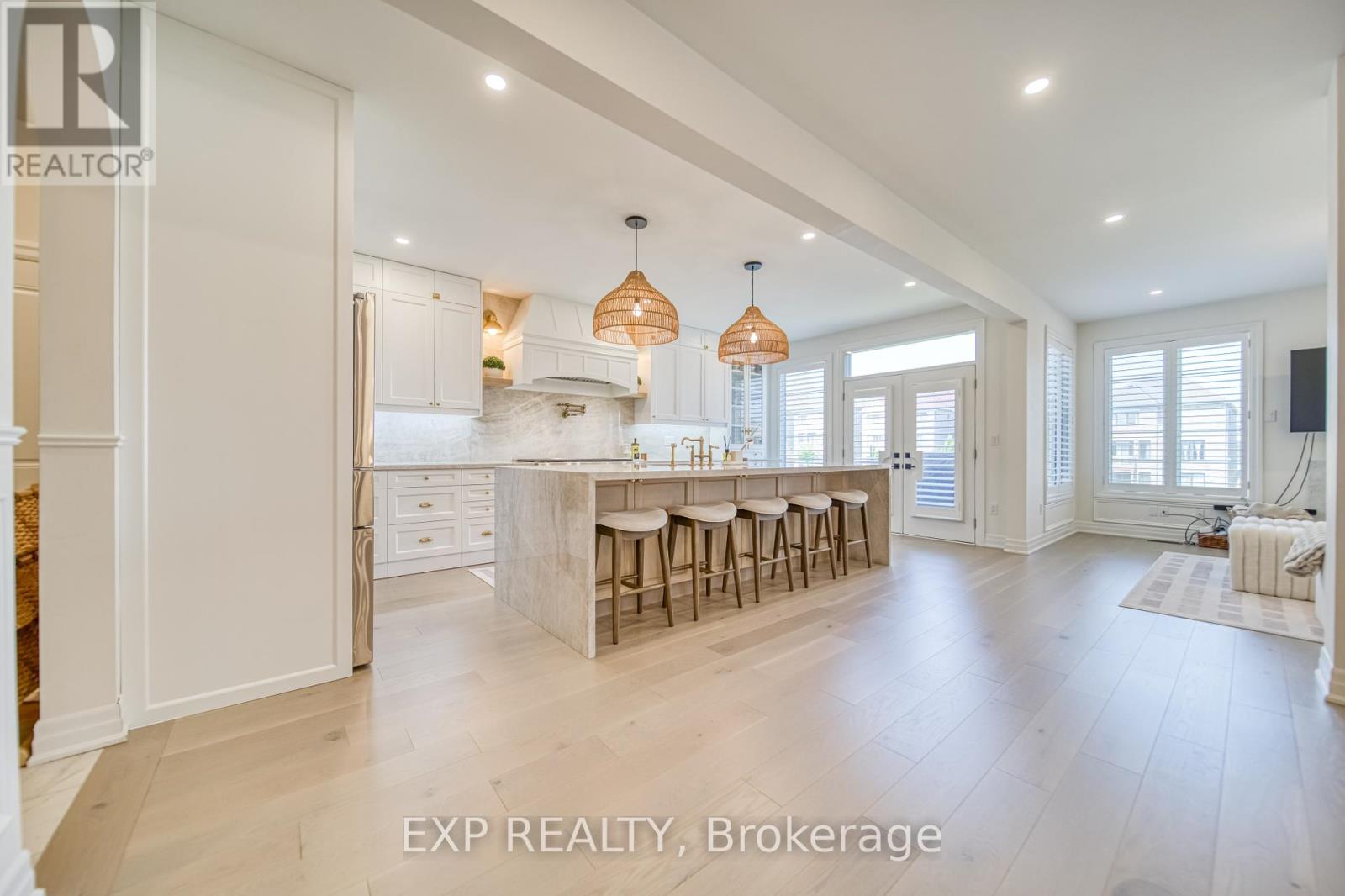 42 Meadow Vista Crescent, East Gwillimbury, Ontario  L9N 0T4 - Photo 8 - N12464533