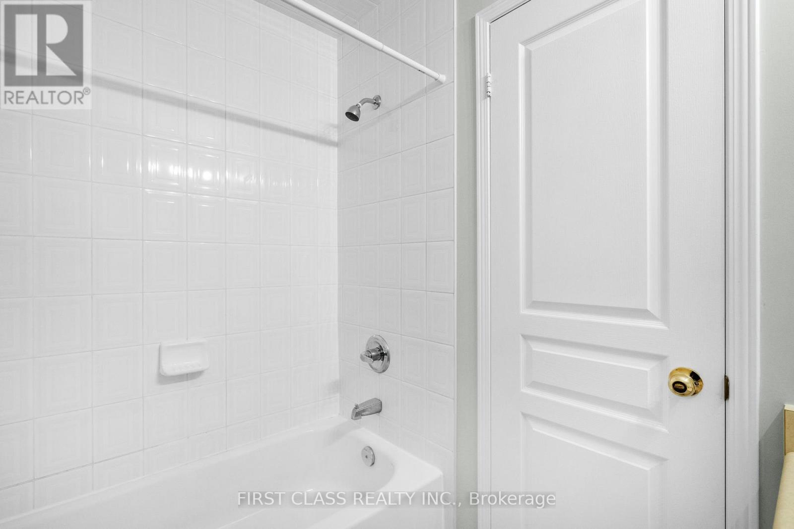 Coach House - 496 White's Hill Avenue, Markham, Ontario  L6B 0J9 - Photo 20 - N12464589