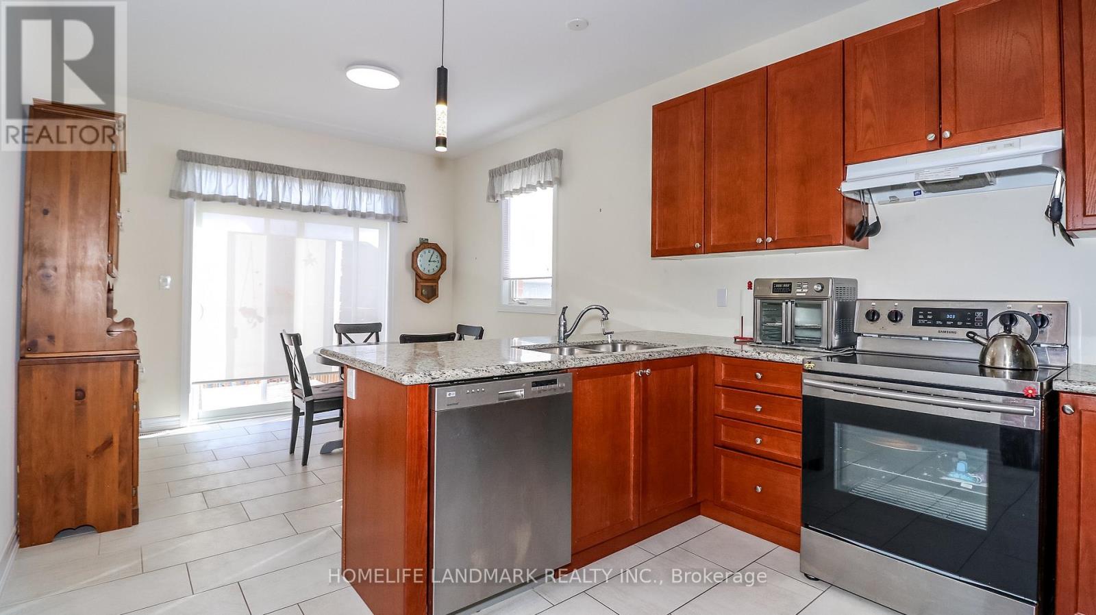 3045 Monarch Drive, Orillia, Ontario  L3V 8K3 - Photo 37 - S12464549
