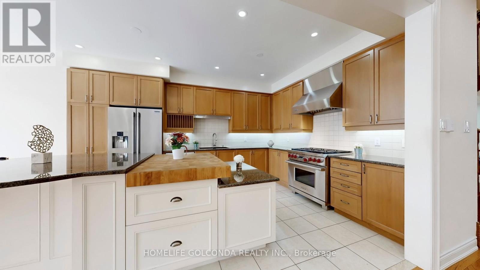 146 Sandringham Drive, Barrie, Ontario  L4M 0C9 - Photo 12 - S12464599