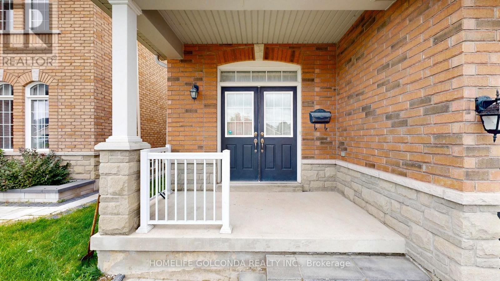 146 Sandringham Drive, Barrie, Ontario  L4M 0C9 - Photo 3 - S12464599