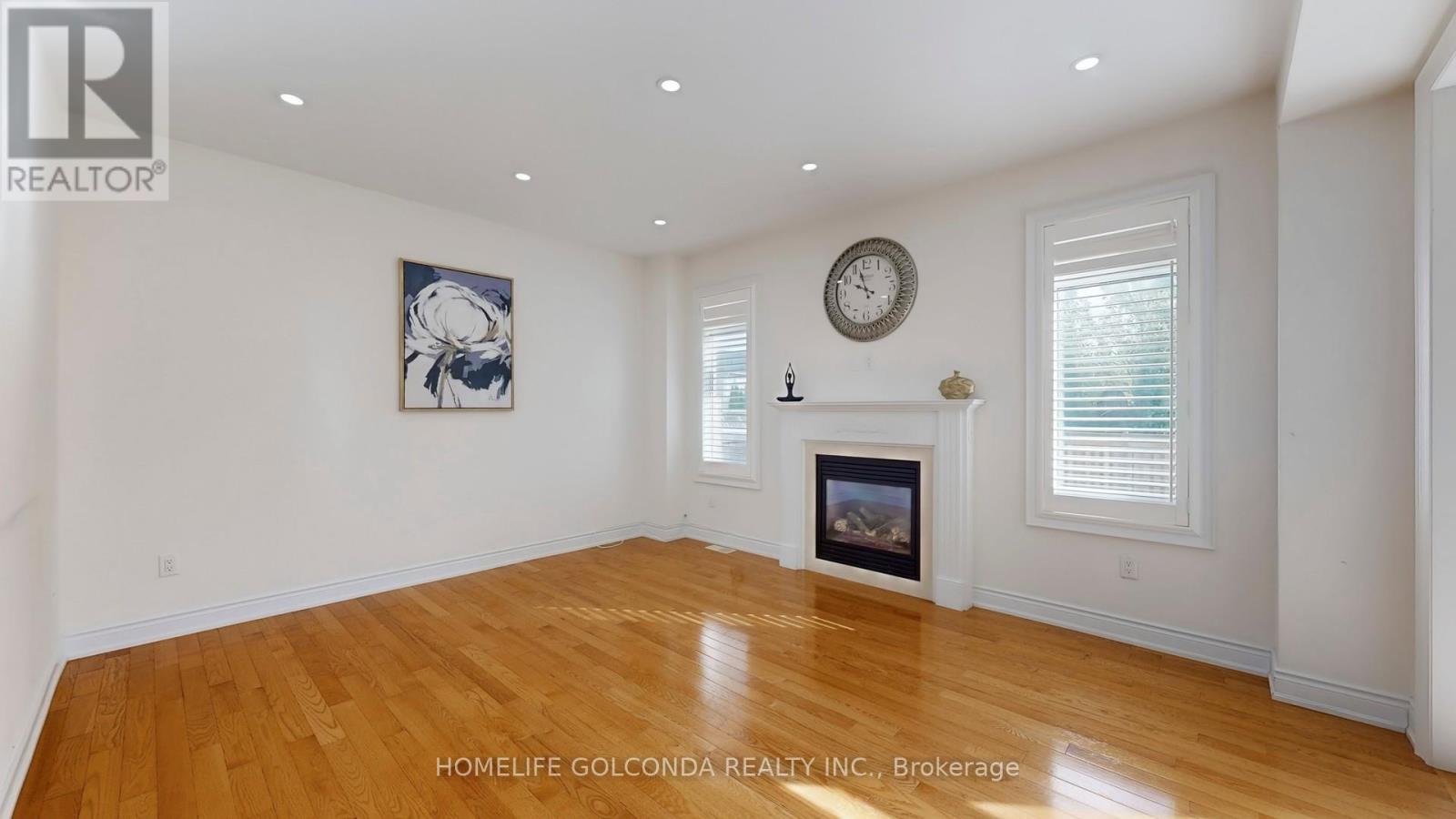 146 Sandringham Drive, Barrie, Ontario  L4M 0C9 - Photo 9 - S12464599