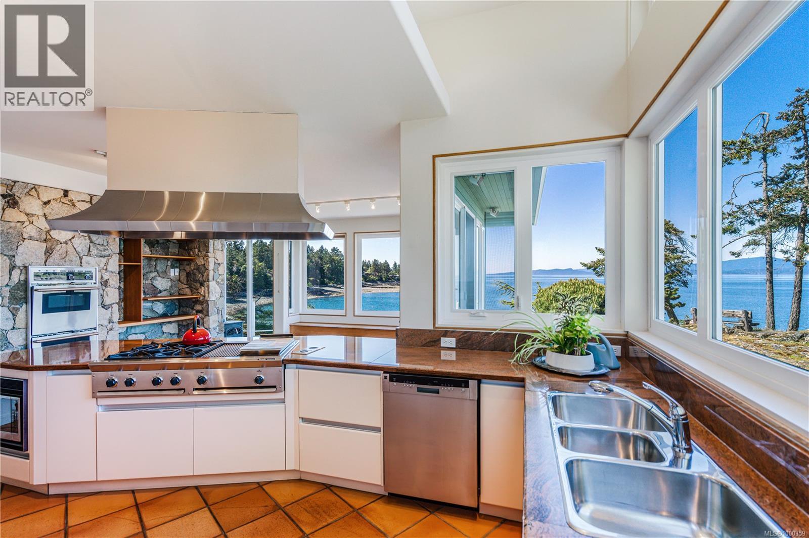 1555 Seacrest Rd, Nanoose Bay, British Columbia  V9P 9B5 - Photo 7 - 1000359