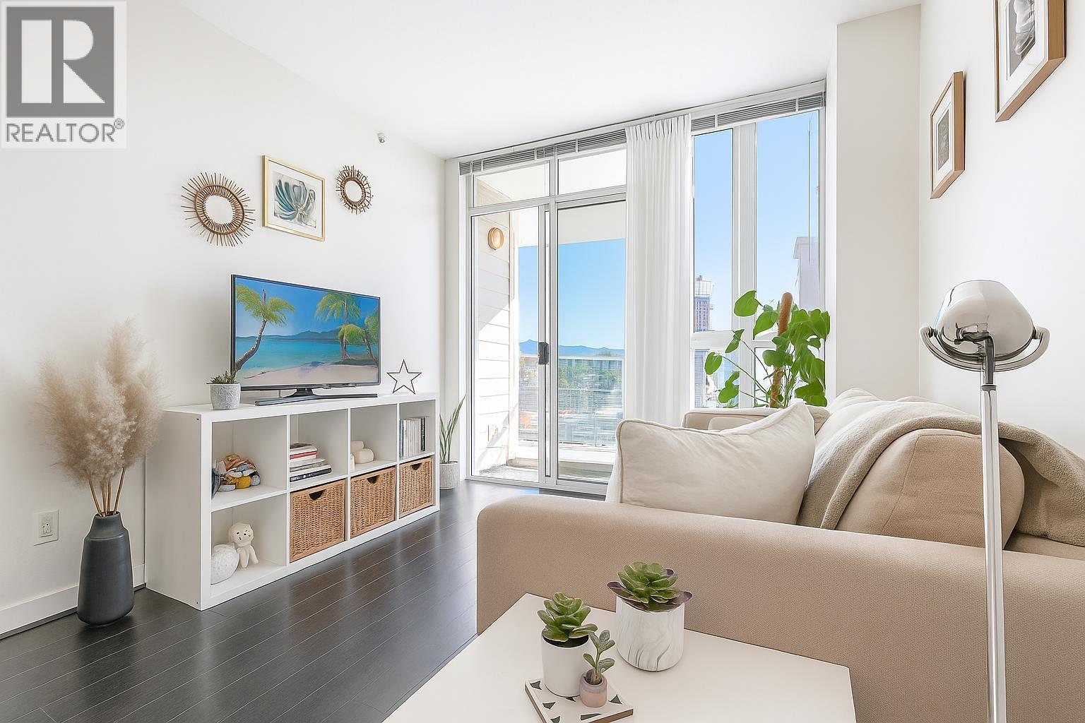 709 4078 Knight Street, Vancouver, British Columbia  V5N 5Y9 - Photo 2 - R3058257