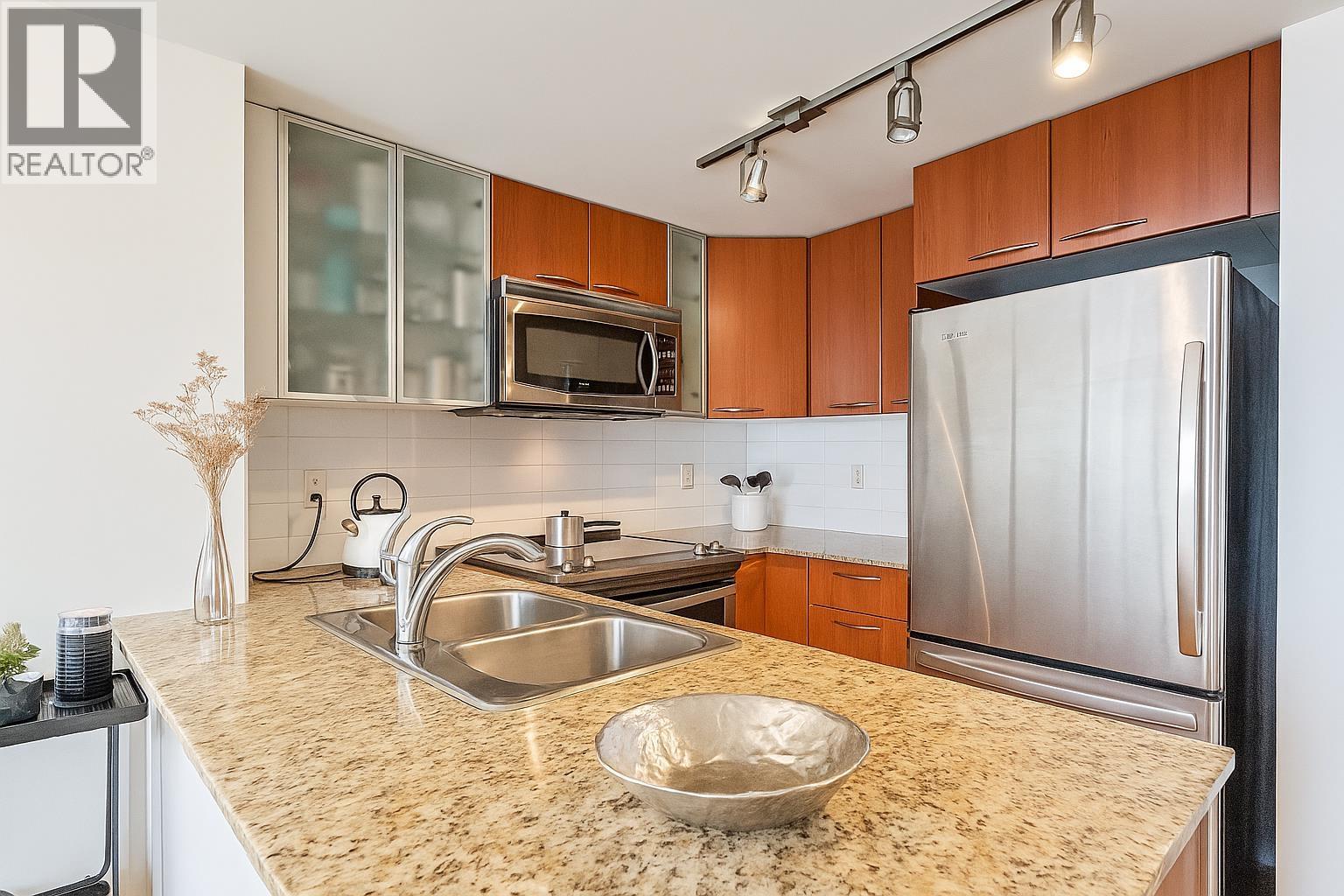 709 4078 Knight Street, Vancouver, British Columbia  V5N 5Y9 - Photo 8 - R3058257