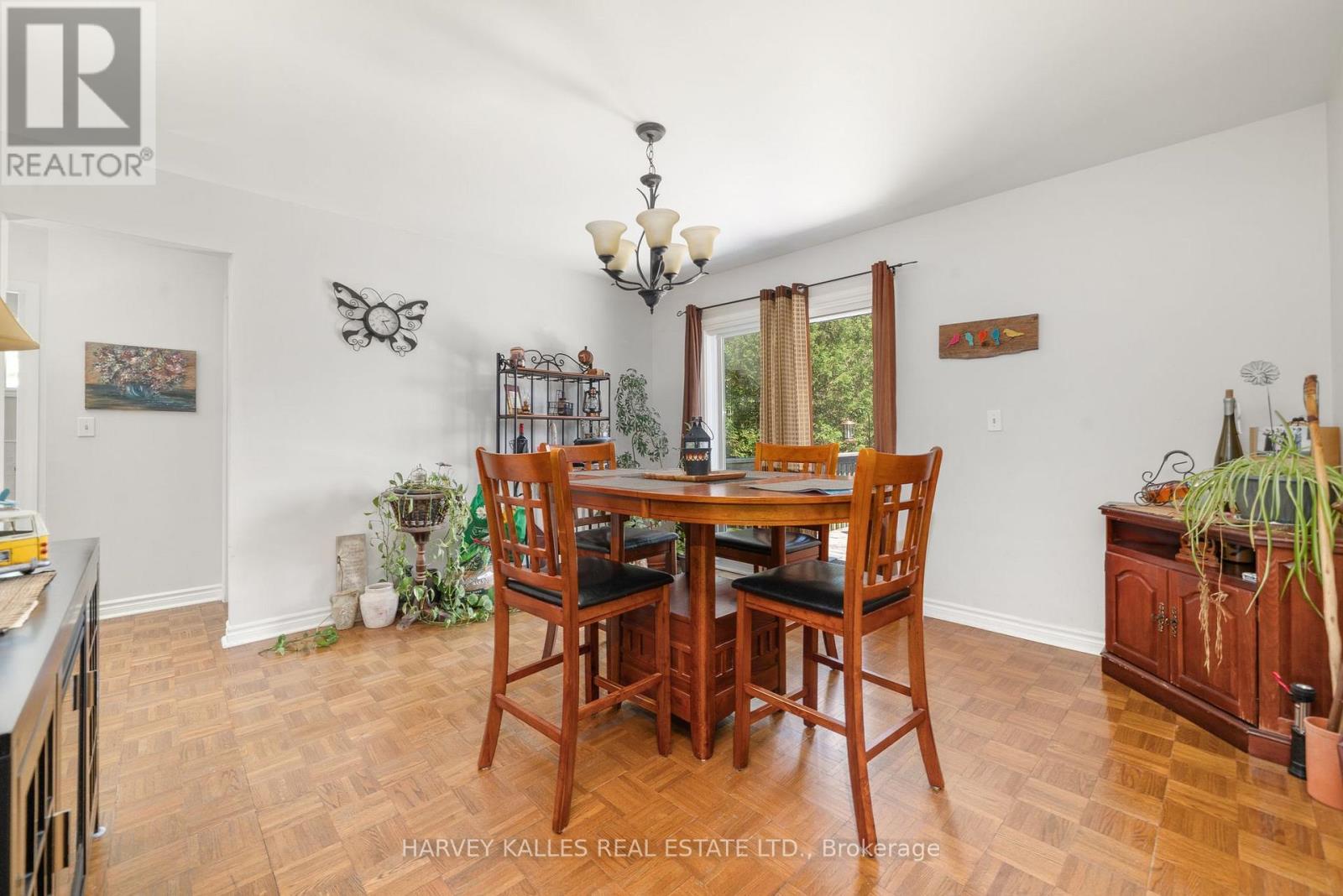 17 Kleinsteuber Park Road, Prince Edward County (Hallowell Ward), Ontario  K0K 2T0 - Photo 12 - X12464617