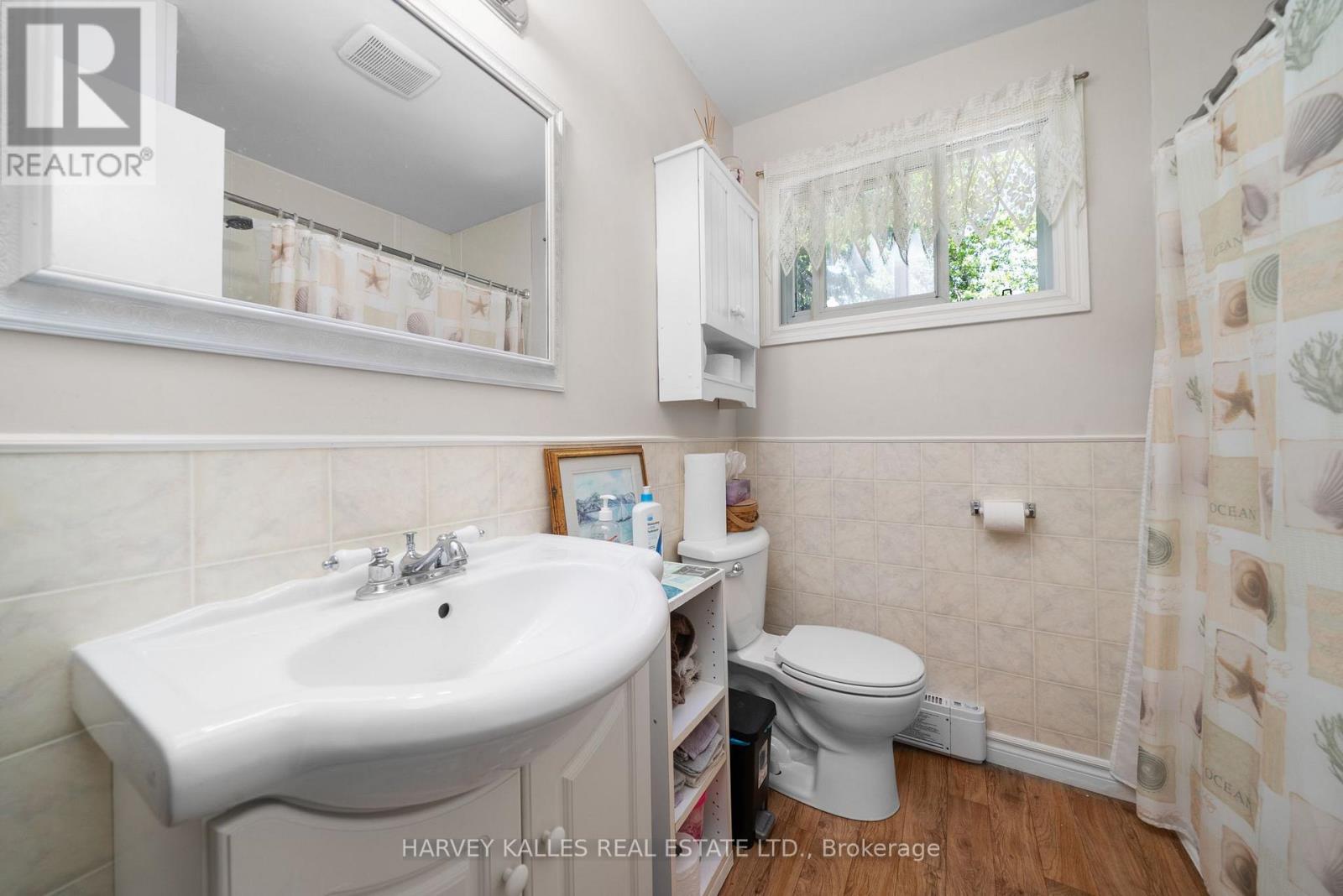 17 Kleinsteuber Park Road, Prince Edward County (Hallowell Ward), Ontario  K0K 2T0 - Photo 15 - X12464617