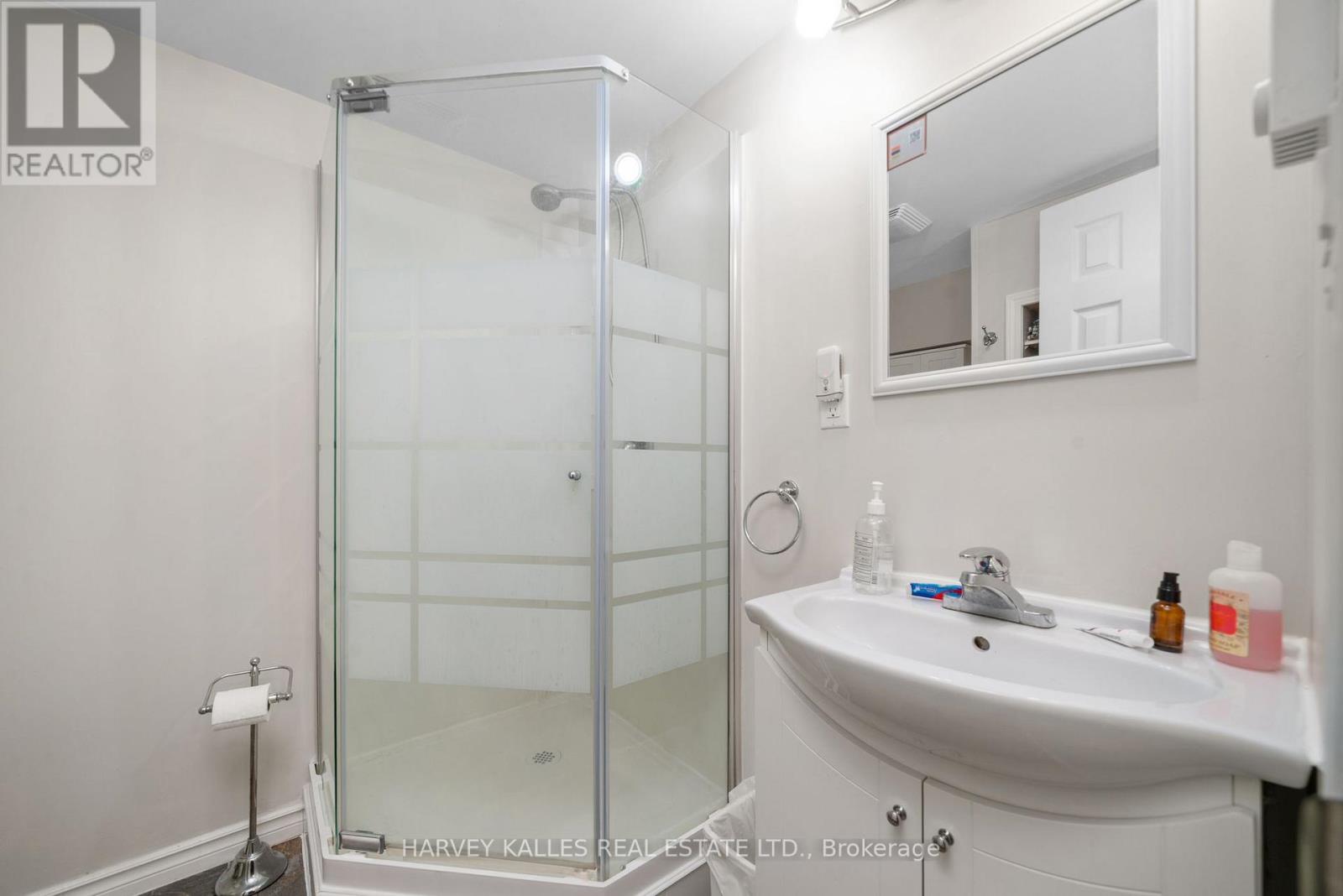 17 Kleinsteuber Park Road, Prince Edward County (Hallowell Ward), Ontario  K0K 2T0 - Photo 22 - X12464617