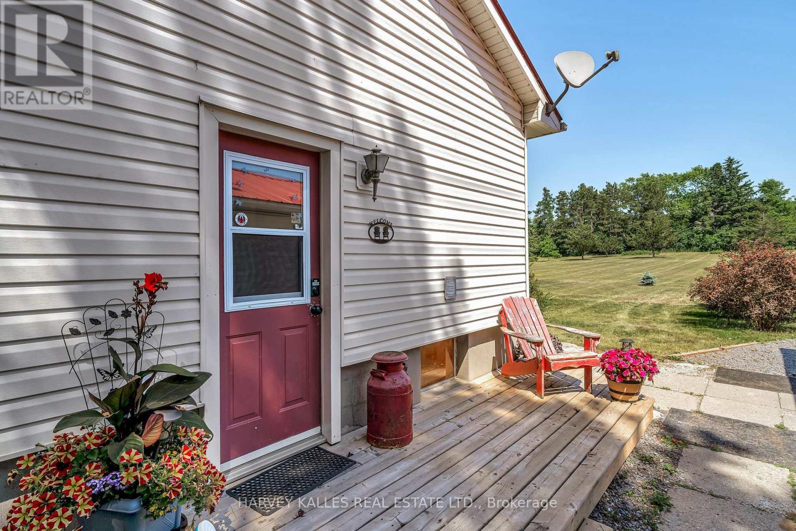 17 Kleinsteuber Park Road, Prince Edward County (Hallowell Ward), Ontario  K0K 2T0 - Photo 24 - X12464617