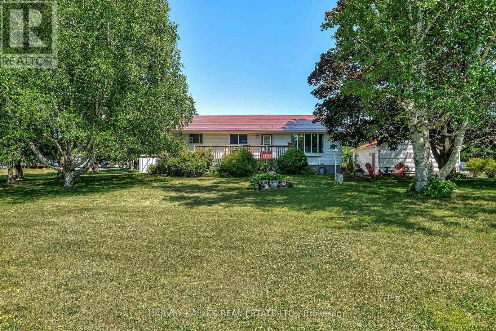 17 Kleinsteuber Park Road, Prince Edward County (Hallowell Ward), Ontario  K0K 2T0 - Photo 36 - X12464617