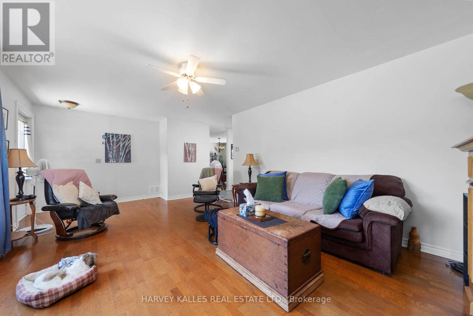 17 Kleinsteuber Park Road, Prince Edward County (Hallowell Ward), Ontario  K0K 2T0 - Photo 8 - X12464617