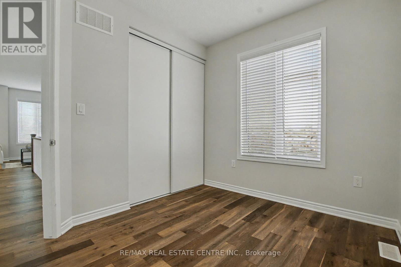 573 Juneberry Court, Milton, Ontario  L9E 1M8 - Photo 28 - W12464519