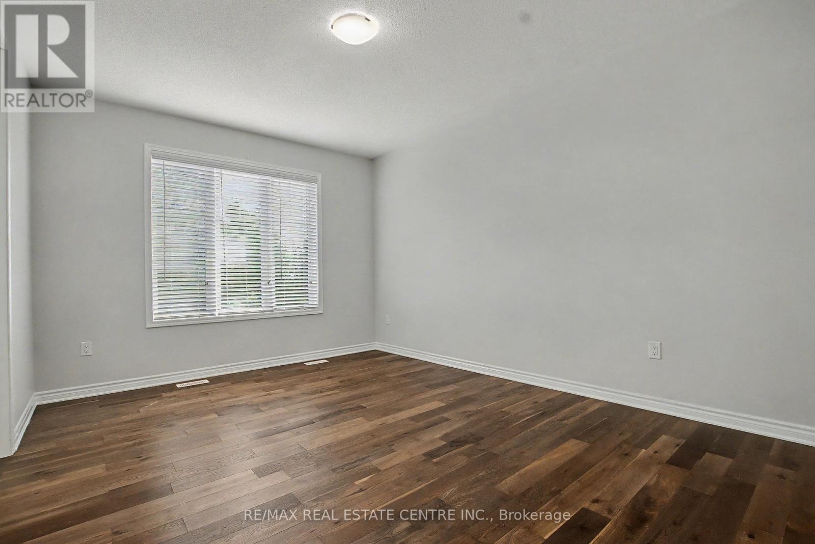 573 Juneberry Court, Milton, Ontario  L9E 1M8 - Photo 29 - W12464519