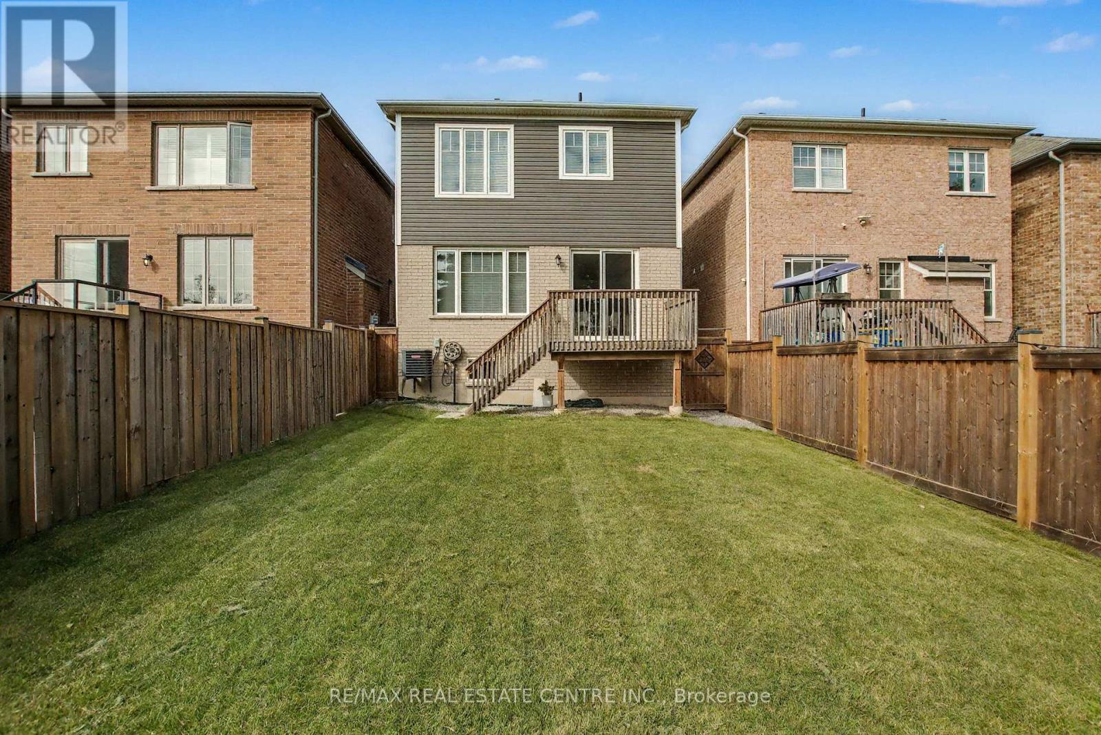 573 Juneberry Court, Milton, Ontario  L9E 1M8 - Photo 39 - W12464519