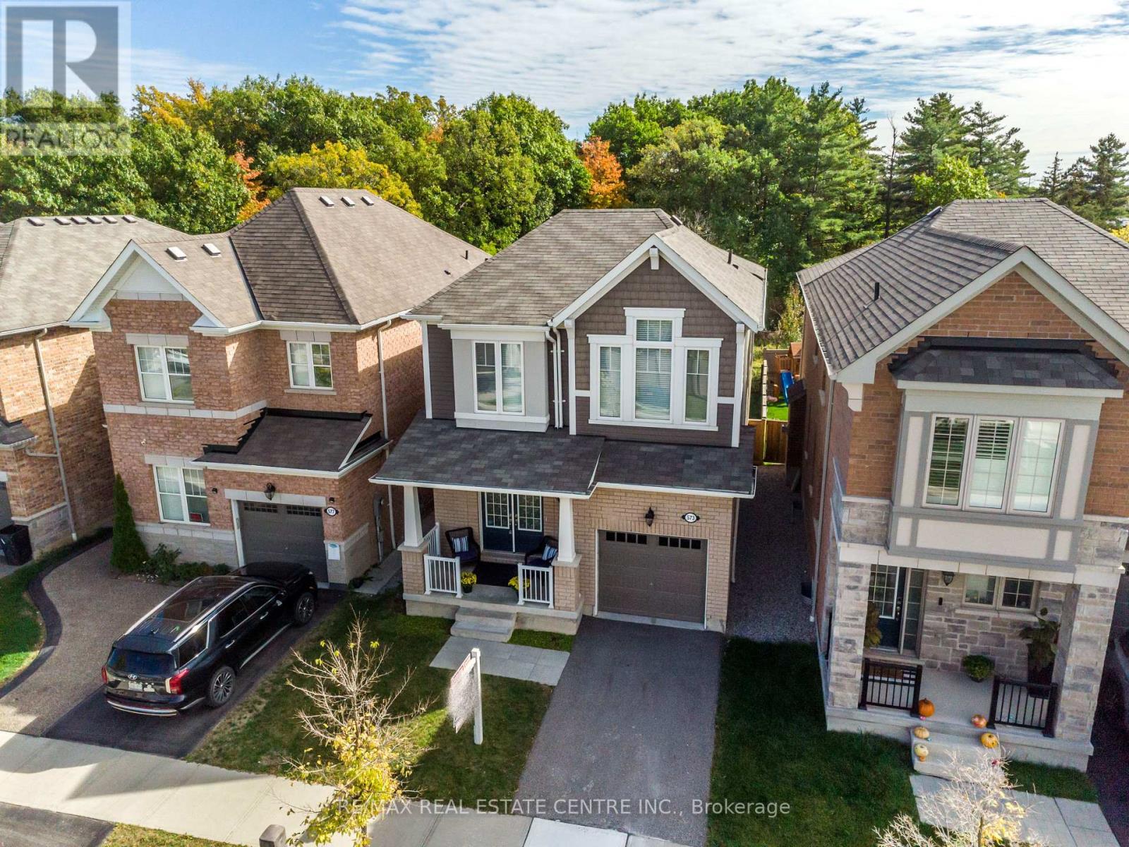 573 Juneberry Court, Milton, Ontario  L9E 1M8 - Photo 41 - W12464519