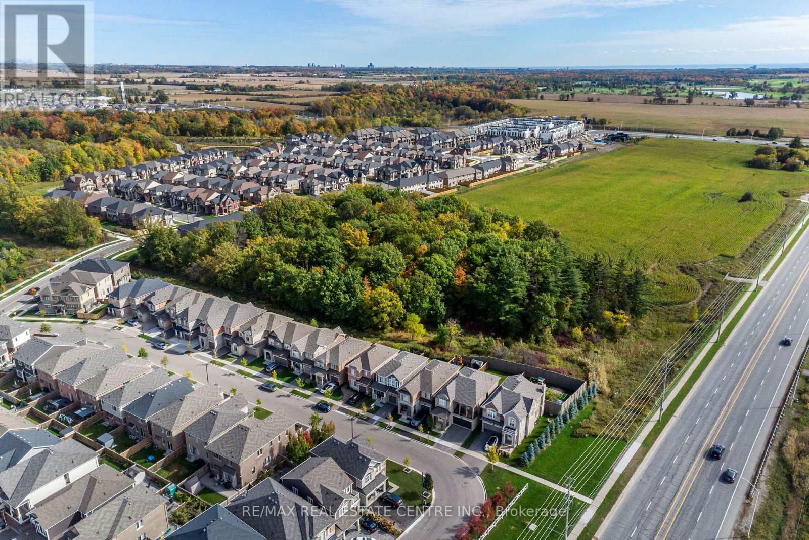 573 Juneberry Court, Milton, Ontario  L9E 1M8 - Photo 46 - W12464519