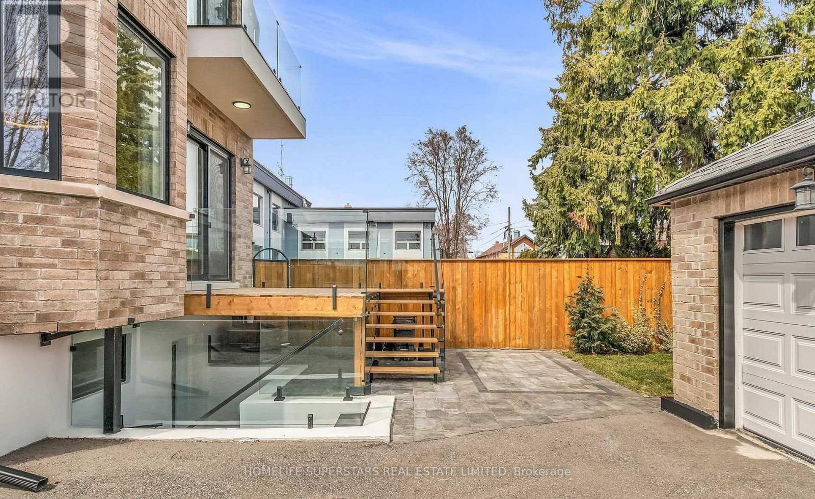 Lower - 603 Royal York Road, Toronto, Ontario  M8Y 2S8 - Photo 10 - W12464521
