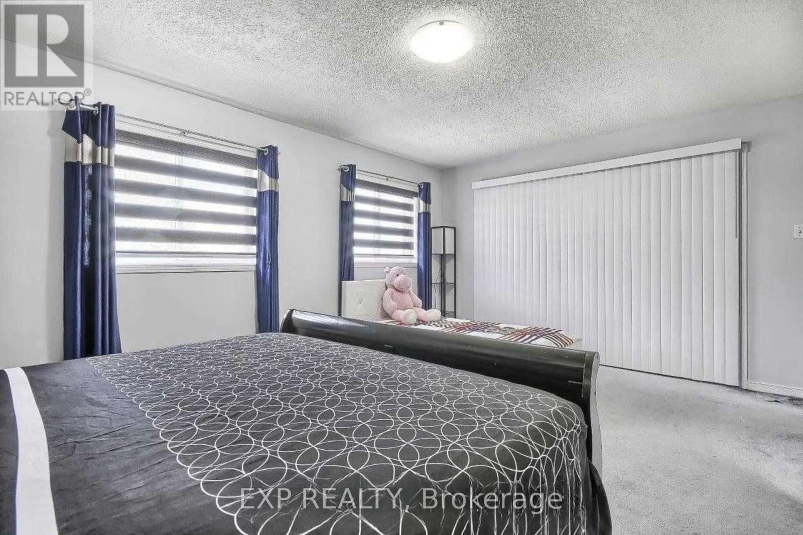 30 Monaco Court, Brampton, Ontario  L7A 1X4 - Photo 10 - W12464532