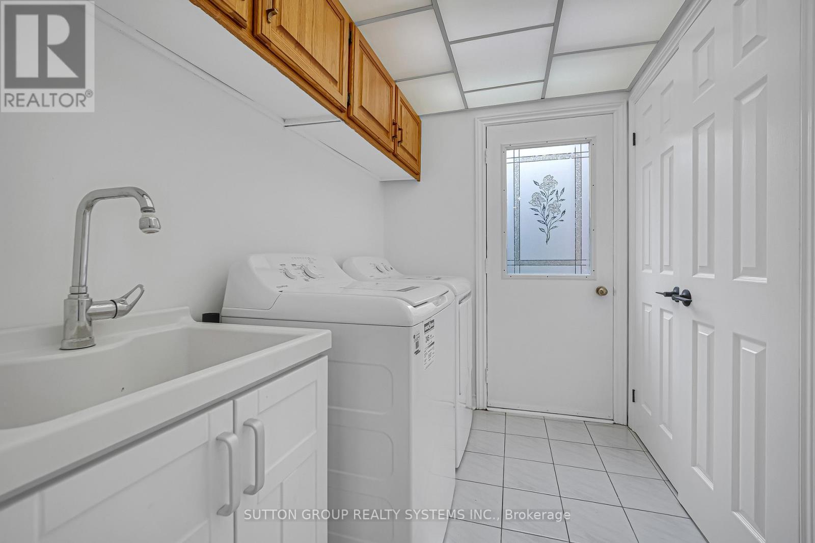 1280 Springwood Crescent, Oakville, Ontario  L6M 1V3 - Photo 23 - W12464535